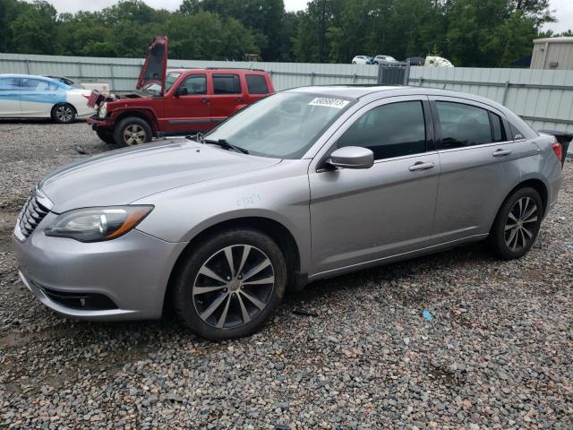 CHRYSLER 200 TOURIN 2013 z numerem VIN 1C3CCBBG2DN718284 - Zdjęcie z aukcji