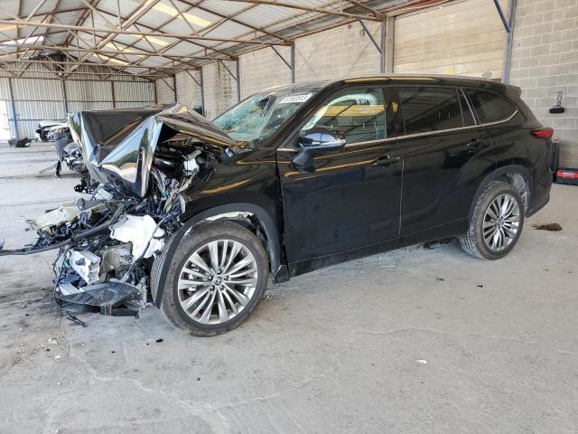 TOYOTA HIGHLANDER 2022 with VIN 5TDFZRAH6NS110242 - Photo from auction
