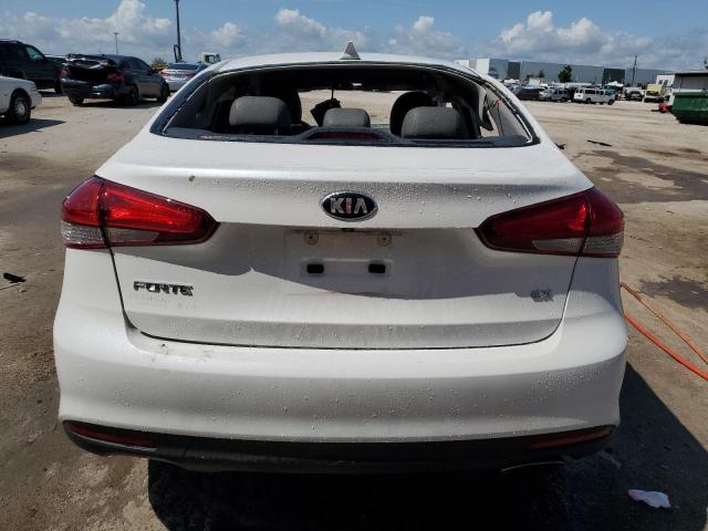Photo 6 from auction – 2017 KIA FORTE EX with VIN 3KPFL4A82HE093779