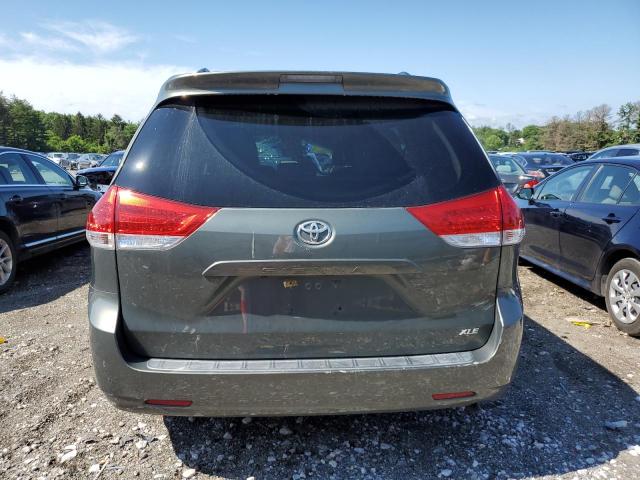 Photo 6 from auction – 2013 TOYOTA SIENNA XLE with VIN 5TDYK3DC3DS366007