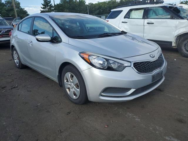 Photo 4 from auction – 2016 KIA FORTE LX with VIN KNAFK4A62G5519916