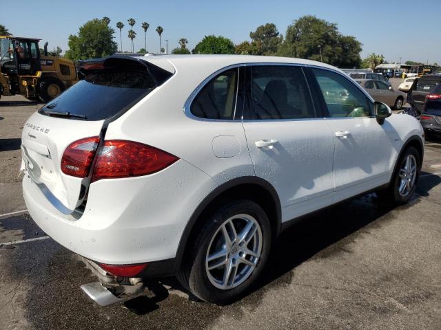 Photo 3 from auction – 2014 PORSCHE CAYENNE with VIN WP1AF2A23ELA34369