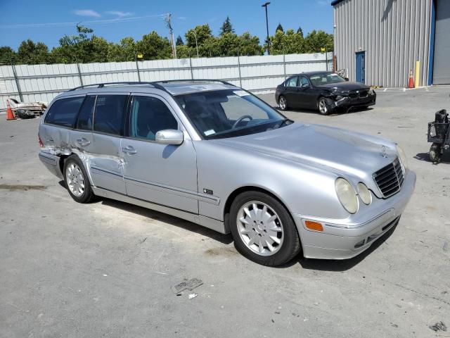 Photo 4 from auction – 2000 MERCEDES-BENZ E320 with VIN WDBJH65J9YB108701