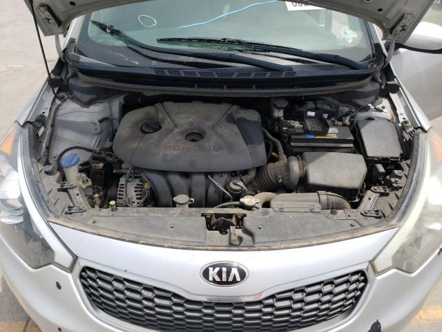 Photo 11 from auction – 2016 KIA FORTE LX with VIN KNAFK4A68G5555139