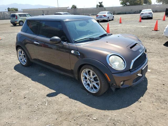 Photo 4 from auction – 2010 MINI COOPER S with VIN WMWMF7C56ATZ70352
