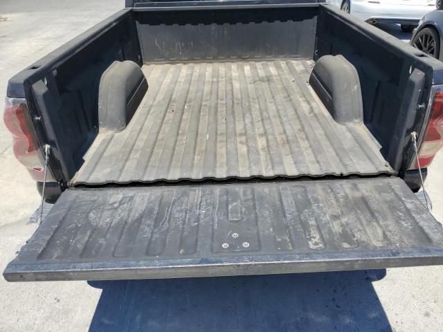 Photo 10 from auction – 2005 CHEVROLET SILVERADO with VIN 1GCEC14V55Z109422
