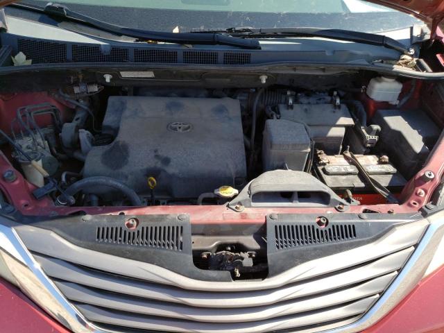 Photo 12 from auction – 2011 TOYOTA SIENNA XLE with VIN 5TDYK3DC6BS153078