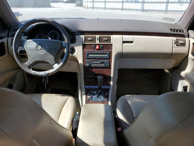 Photo 8 from auction – 1997 MERCEDES-BENZ E 320 with VIN WDBJF55F4VJ026145