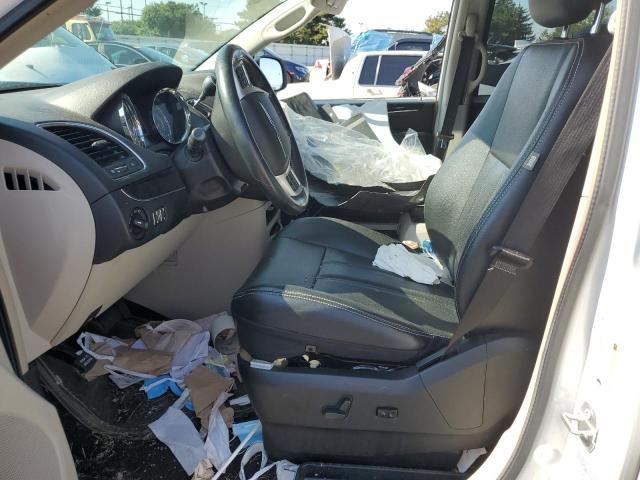 Photo 7 from auction – 2015 CHRYSLER TOWN & COU with VIN 2C4RC1CGXFR506740