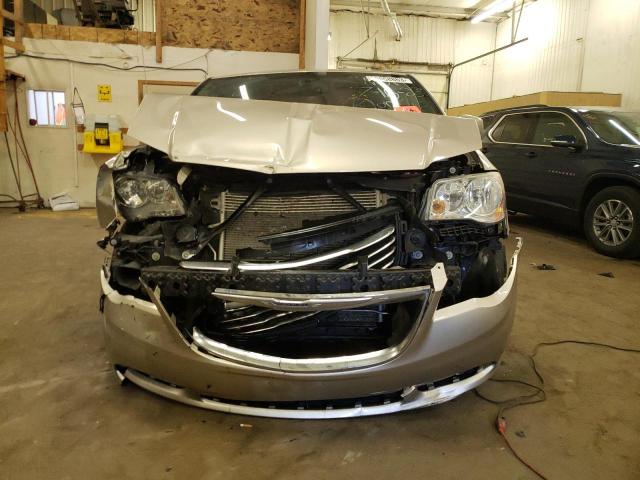 Photo 5 from auction – 2016 CHRYSLER TOWN & COU with VIN 2C4RC1BG8GR306118