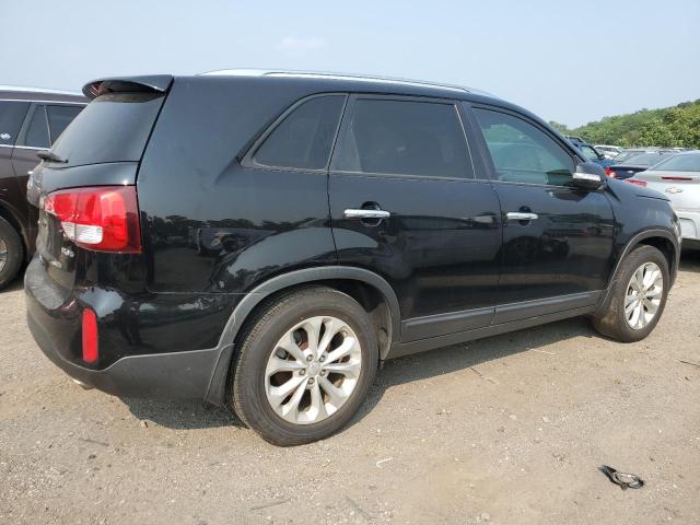 Photo 3 from auction – 2015 KIA SORENTO EX with VIN 5XYKU4A72FG651052
