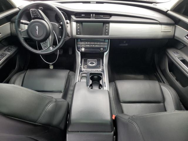 Photo 8 from auction – 2017 JAGUAR XF PREMIUM with VIN SAJBD4BVXHCY30171