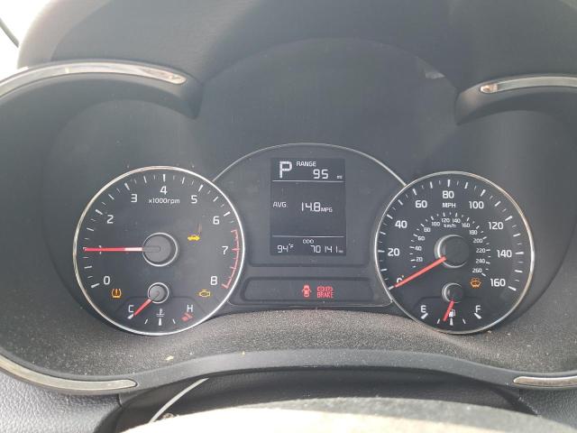 Photo 9 from auction – 2018 KIA FORTE LX with VIN 3KPFK4A72JE202385