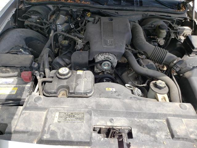 Photo 11 from auction – 2004 MERCURY GRAND MARQ with VIN 2MEFM75W14X643676
