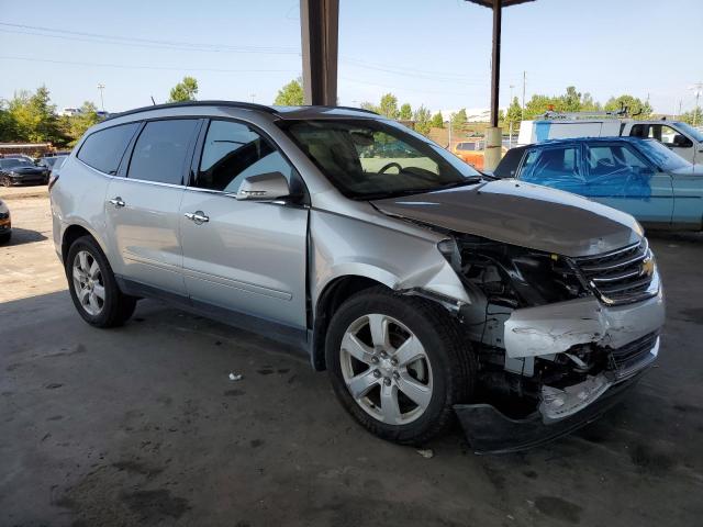 Photo 4 from auction – 2017 CHEVROLET TRAVERSE L with VIN 1GNKRGKD0HJ226964