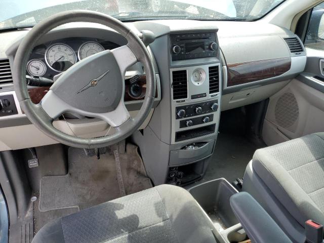 Photo 8 from auction – 2010 CHRYSLER TOWN & COU with VIN 2A4RR5D17AR243724