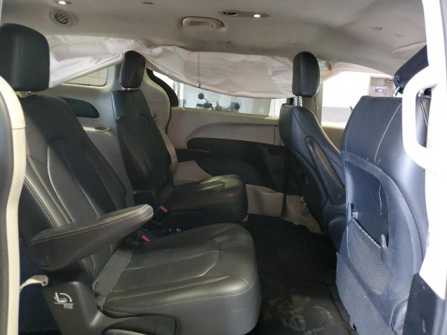Photo 11 from auction – 2018 CHRYSLER PACIFICA T with VIN 2C4RC1BG7JR272907