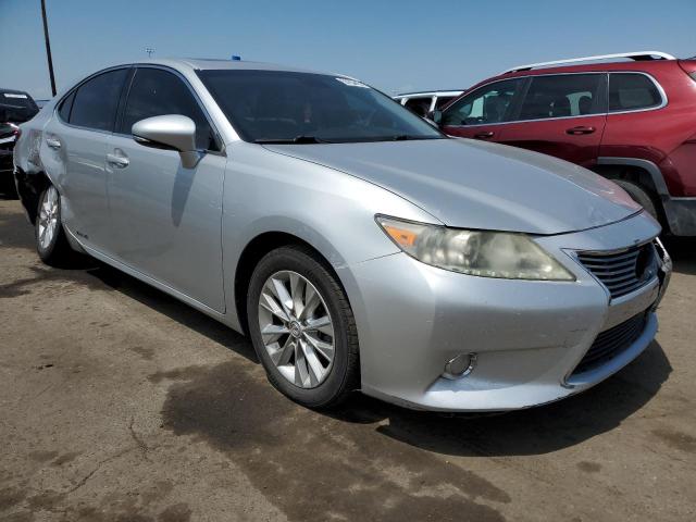 Photo 4 from auction – 2013 LEXUS ES 300H with VIN JTHBW1GG5D2016719
