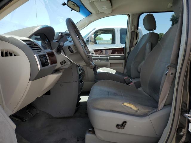Photo 7 from auction – 2010 CHRYSLER TOWN & COU with VIN 2A4RR5D10AR266164