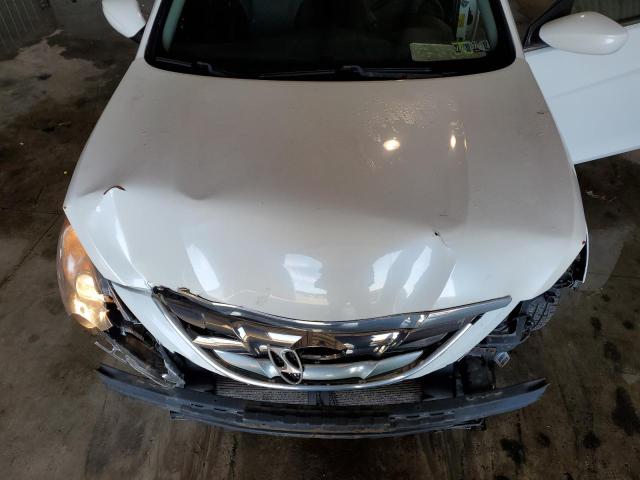 Photo 11 from auction – 2011 HYUNDAI SONATA SE with VIN 5NPEC4ACXBH054196