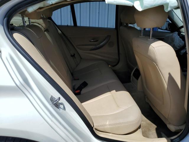Снимка 10 от търг – 2015 BMW 320 I с VIN WBA3B1G53FNT01918