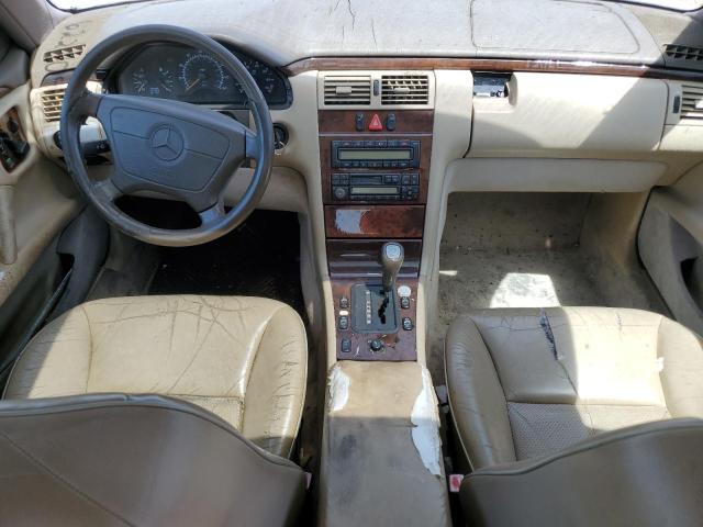 Photo 8 from auction – 1996 MERCEDES-BENZ E 320 with VIN WDBJF55F1TJ018307