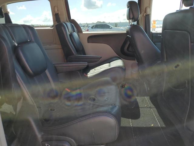 Photo 11 from auction – 2012 CHRYSLER TOWN & COU with VIN 2C4RC1BG6CR300392