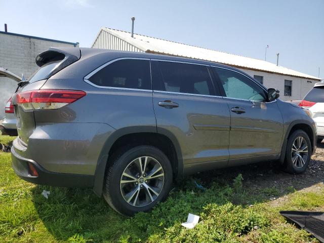 Photo 3 from auction – 2018 TOYOTA HIGHLANDER with VIN 5TDBZRFH5JS890154