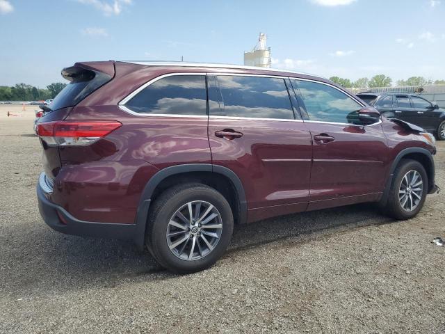 Photo 3 from auction – 2018 TOYOTA HIGHLANDER with VIN 5TDJZRFH7JS850766