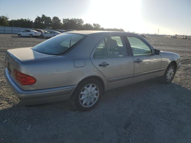 Photo 3 from auction – 1997 MERCEDES-BENZ E 300D with VIN WDBJF20F7VJ025481