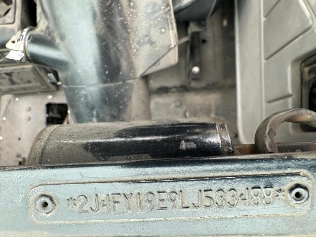 Photo 10 from auction – 1990 JEEP 2-DOOR with VIN 2J4FY19E9LJ533488