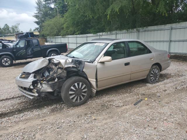 TOYOTA CAMRY CE 2000 with VIN 4T1BG22K7YU962679 - Photo from auction