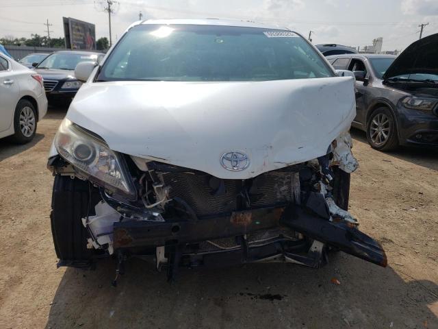 Photo 5 from auction – 2011 TOYOTA SIENNA XLE with VIN 5TDYK3DC9BS050477