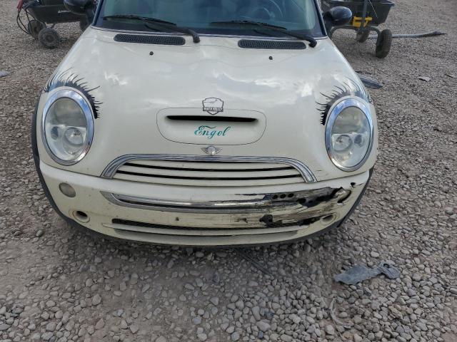 Photo 11 from auction – 2004 MINI COOPER S with VIN WMWRE334X4TD84074