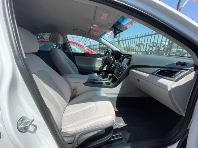 Photo 5 from auction – 2017 HYUNDAI SONATA SE with VIN 5NPE24AF0HH499486