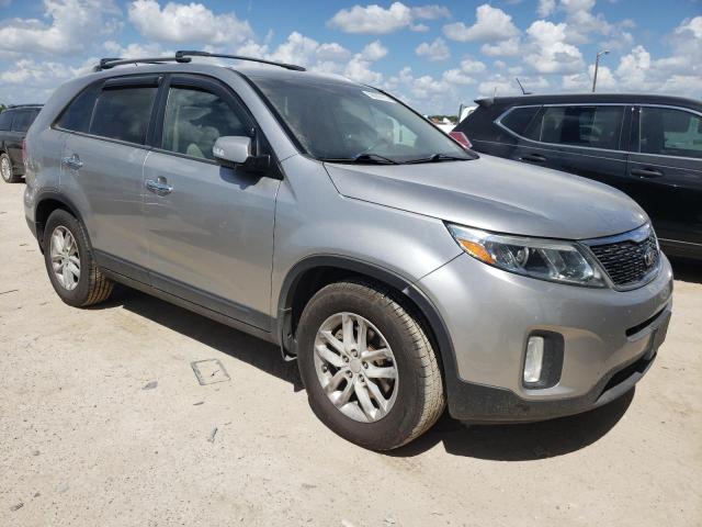 Photo 4 from auction – 2015 KIA SORENTO LX with VIN 5XYKT4A60FG620974