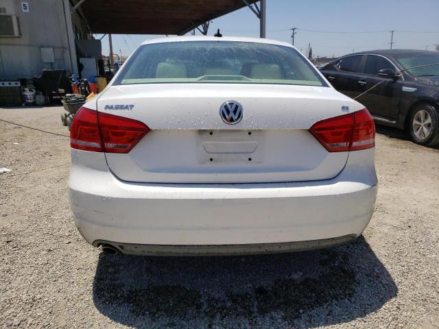 Photo 6 from auction – 2012 VOLKSWAGEN PASSAT SE with VIN 1VWBP7A34CC079307