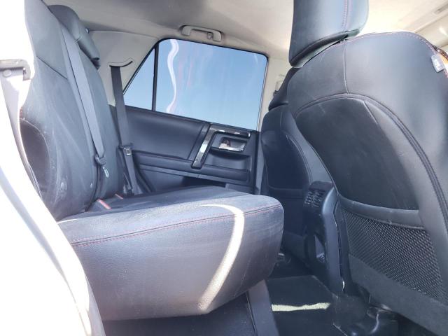 Photo 11 from auction – 2020 TOYOTA 4RUNNER SR with VIN JTEBU5JR2L5754026