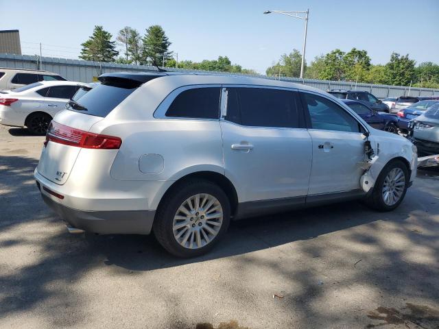 Photo 3 from auction – 2012 LINCOLN MKT with VIN 2LMHJ5AT9CBL50204