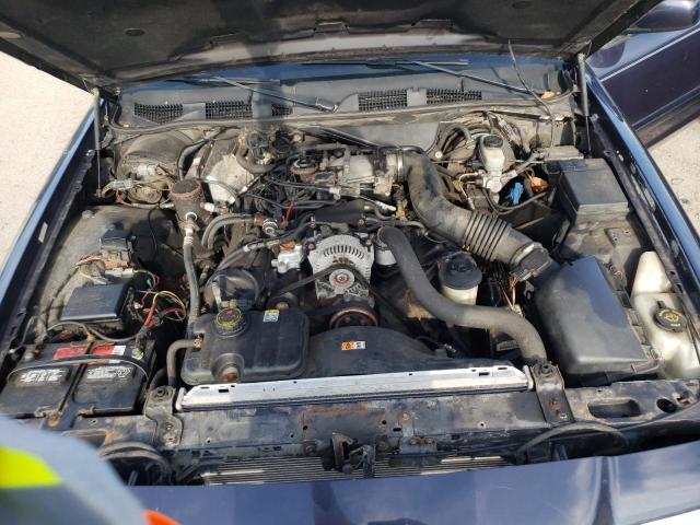 Photo 11 from auction – 2001 FORD CROWN VICT with VIN 2FAFP74WX1X205170