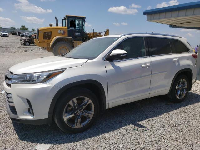 TOYOTA HIGHLANDER 2018 with VIN 5TDDZRFH1JS495221 - Photo from auction