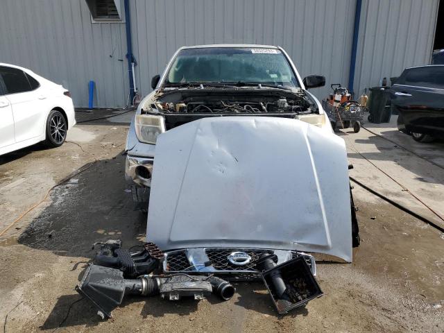 Photo 5 from auction – 2005 NISSAN FRONTIER K with VIN 1N6AD06U75C439492