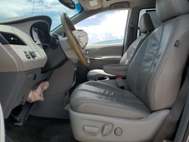 Photo 7 from auction – 2011 TOYOTA SIENNA XLE with VIN 5TDYK3DC9BS112573