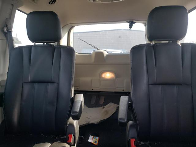 Photo 10 from auction – 2016 CHRYSLER TOWN & COU with VIN 2C4RC1BG4GR282092