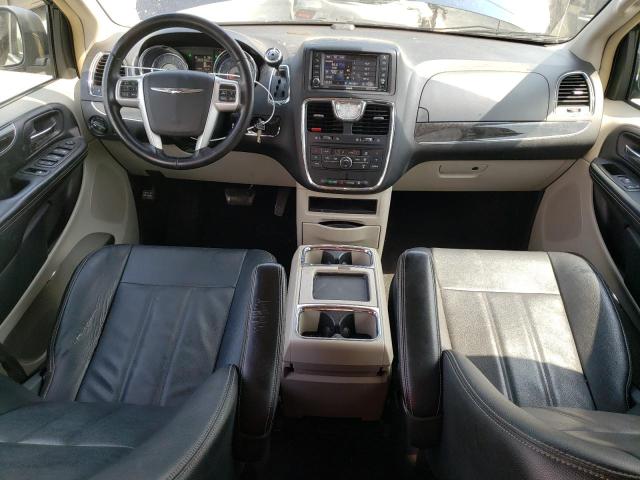 Photo 8 from auction – 2016 CHRYSLER TOWN & COU with VIN 2C4RC1BG8GR127609