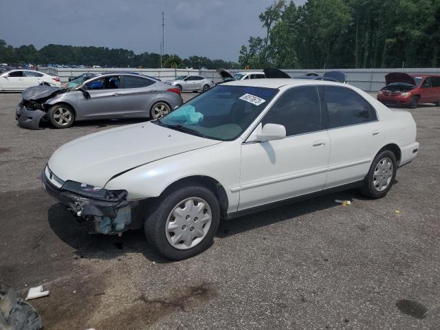 HONDA ACCORD LX 1997 with VIN 1HGCD5637VA050932 - Photo from auction