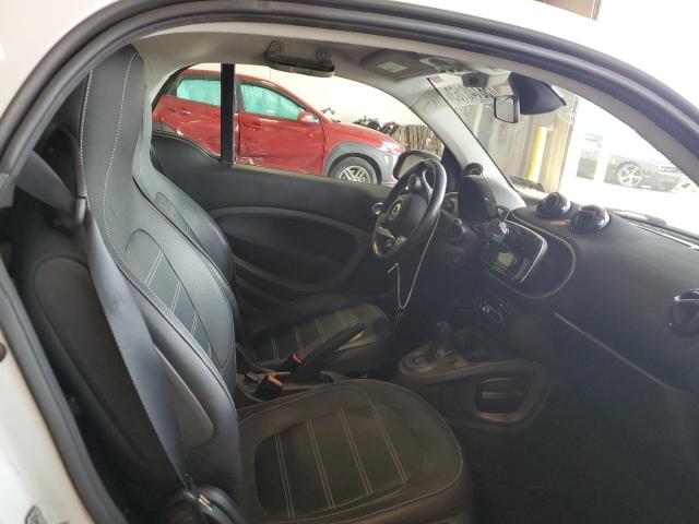 Photo 10 from auction – 2016 SMART FORTWO with VIN WMEFJ5DA4GK049936