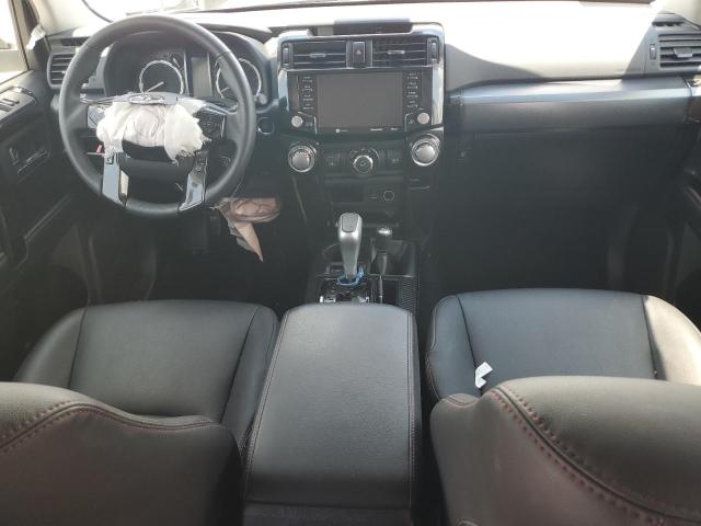 Photo 8 from auction – 2022 TOYOTA 4RUNNER SR with VIN JTERU5JR4N6057372