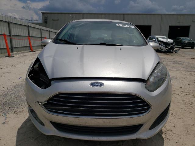 Zdjęcie 5 z aukcji – 2017 FORD FIESTA SE z VIN 3FADP4EJ5HM125273