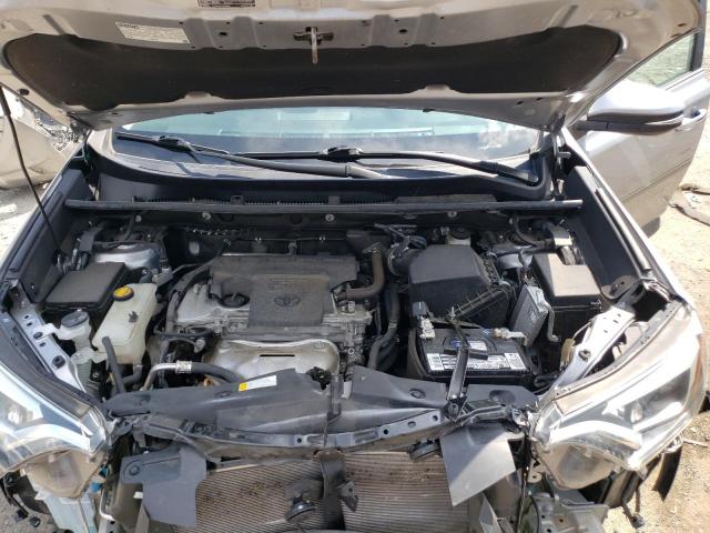 Photo 11 from auction – 2017 TOYOTA RAV4 LIMIT with VIN 2T3DFREV4HW648344